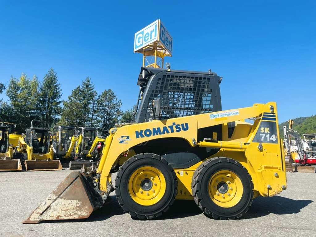 Komatsu SK714-5 (4067) - Φορτωτής πλάγιας ολίσθησης: φωτογραφία 1 Komatsu SK714-5 (4067) - Φορτωτής πλάγιας ολίσθησης: φωτογραφία 1