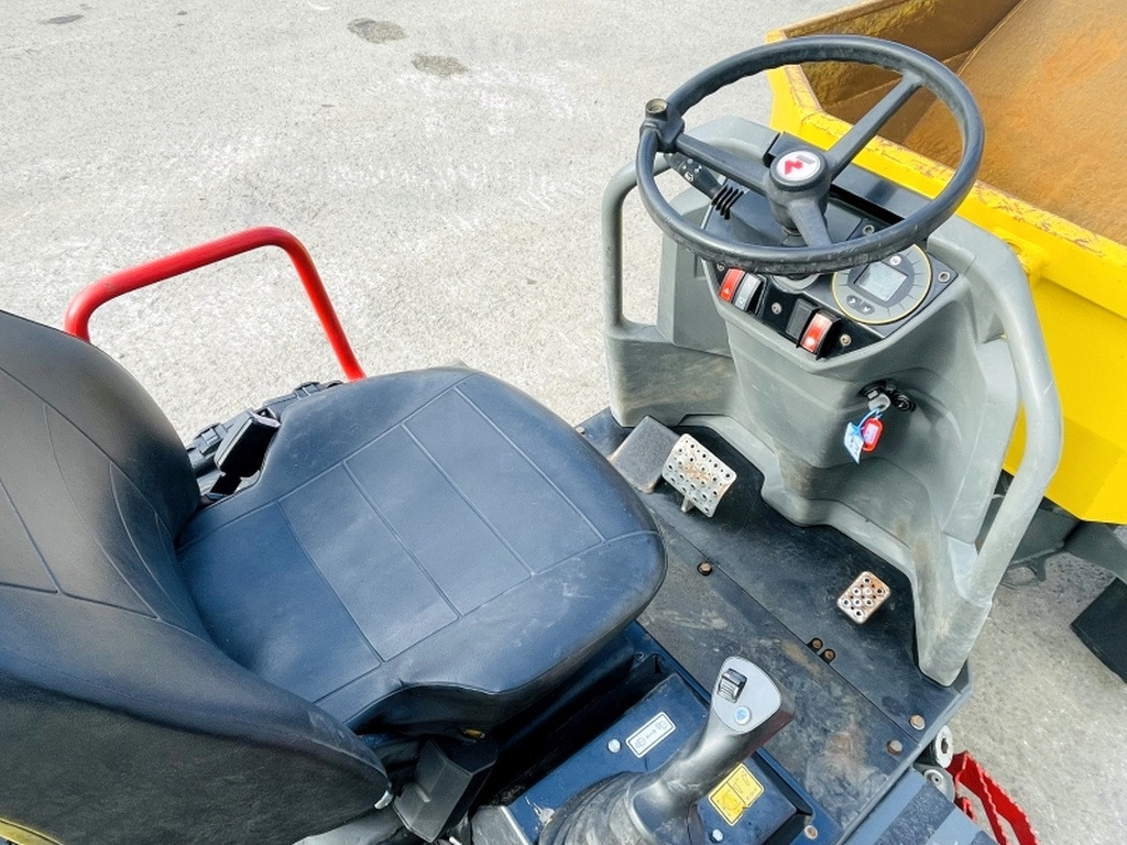Neuson DW30 (3940) - Μίνι ανατρεπόμενο: φωτογραφία 5 Neuson DW30 (3940) - Μίνι ανατρεπόμενο: φωτογραφία 5