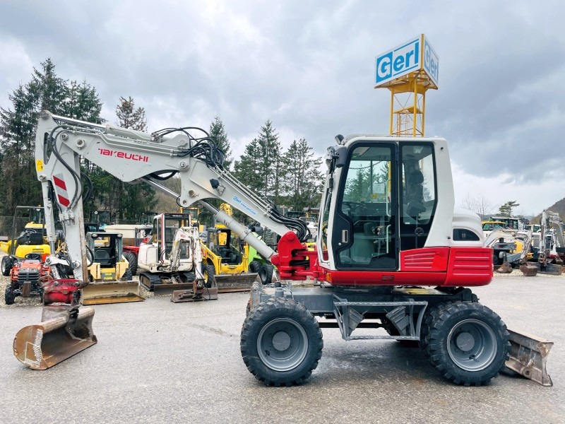 Takeuchi TB295W (3724) - Τροχοφόρος εκσκαφέας: φωτογραφία 1 Takeuchi TB295W (3724) - Τροχοφόρος εκσκαφέας: φωτογραφία 1