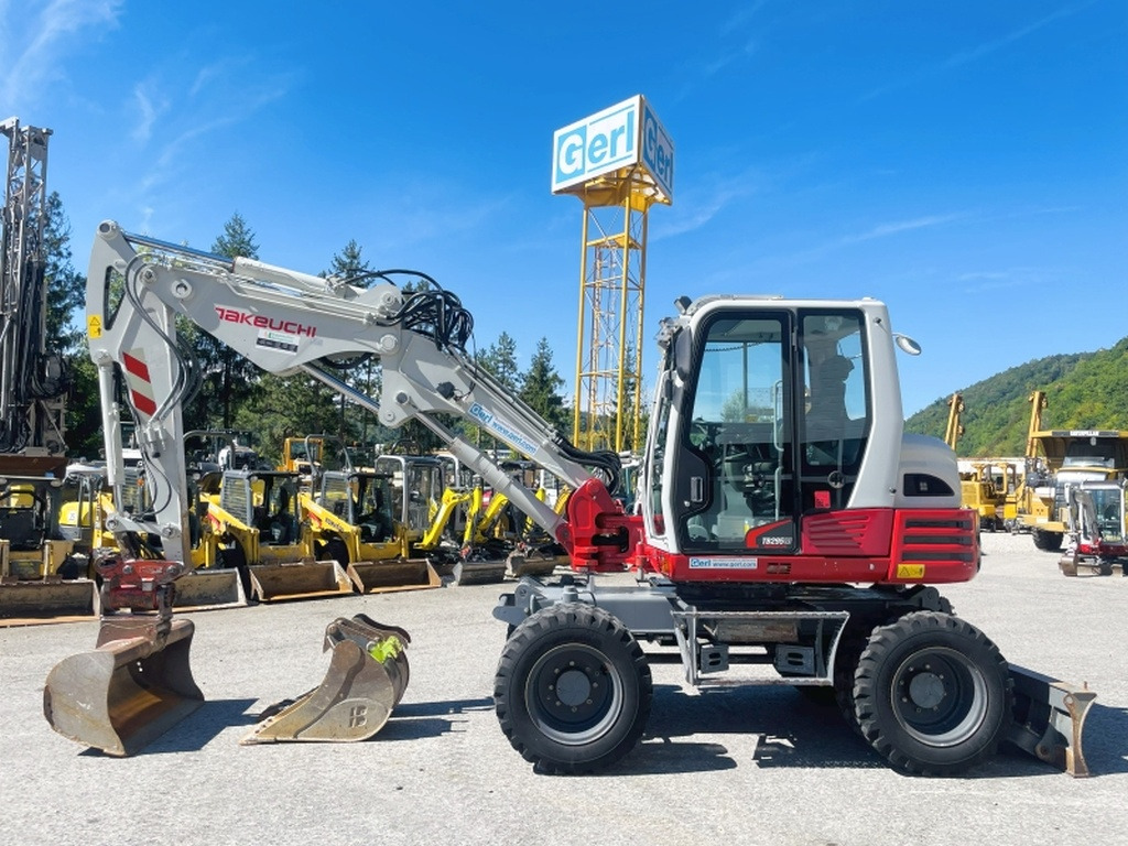 Takeuchi TB295W (4045) - Τροχοφόρος εκσκαφέας: φωτογραφία 1 Takeuchi TB295W (4045) - Τροχοφόρος εκσκαφέας: φωτογραφία 1