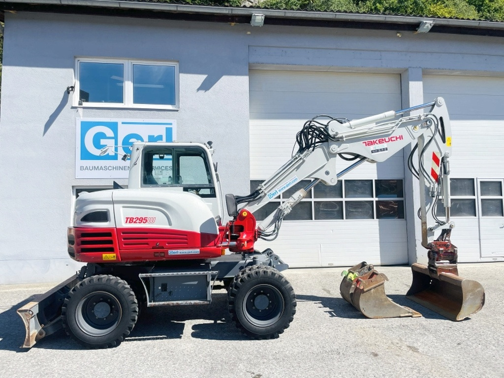 Takeuchi TB295W (4045) - Τροχοφόρος εκσκαφέας: φωτογραφία 2 Takeuchi TB295W (4045) - Τροχοφόρος εκσκαφέας: φωτογραφία 2