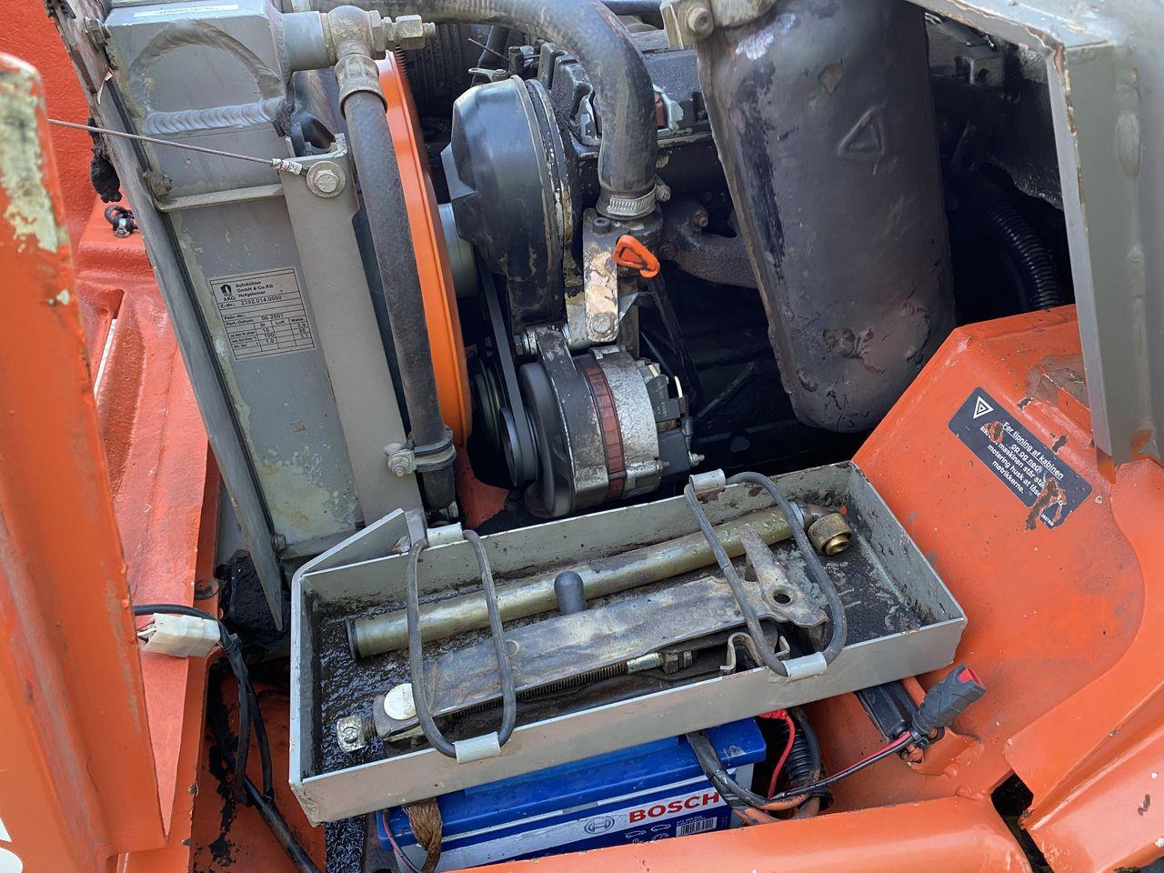 Σπαστός φορτωτής Atlas AR32E: φωτογραφία 9 Σπαστός φορτωτής Atlas AR32E: φωτογραφία 9