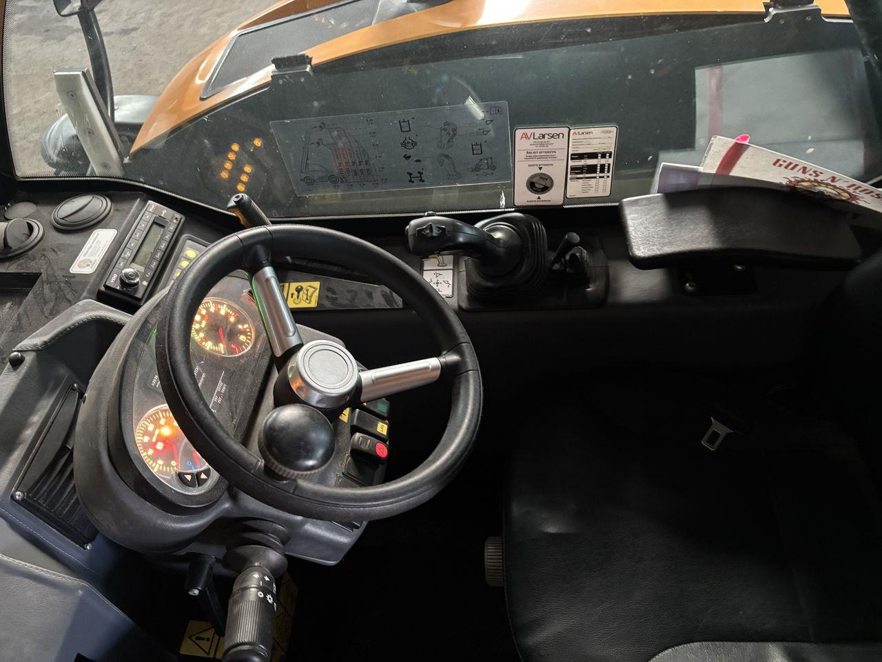 Giant 4548 Tendo - Τηλεσκοπικός φορτωτής: φωτογραφία 3 Giant 4548 Tendo - Τηλεσκοπικός φορτωτής: φωτογραφία 3