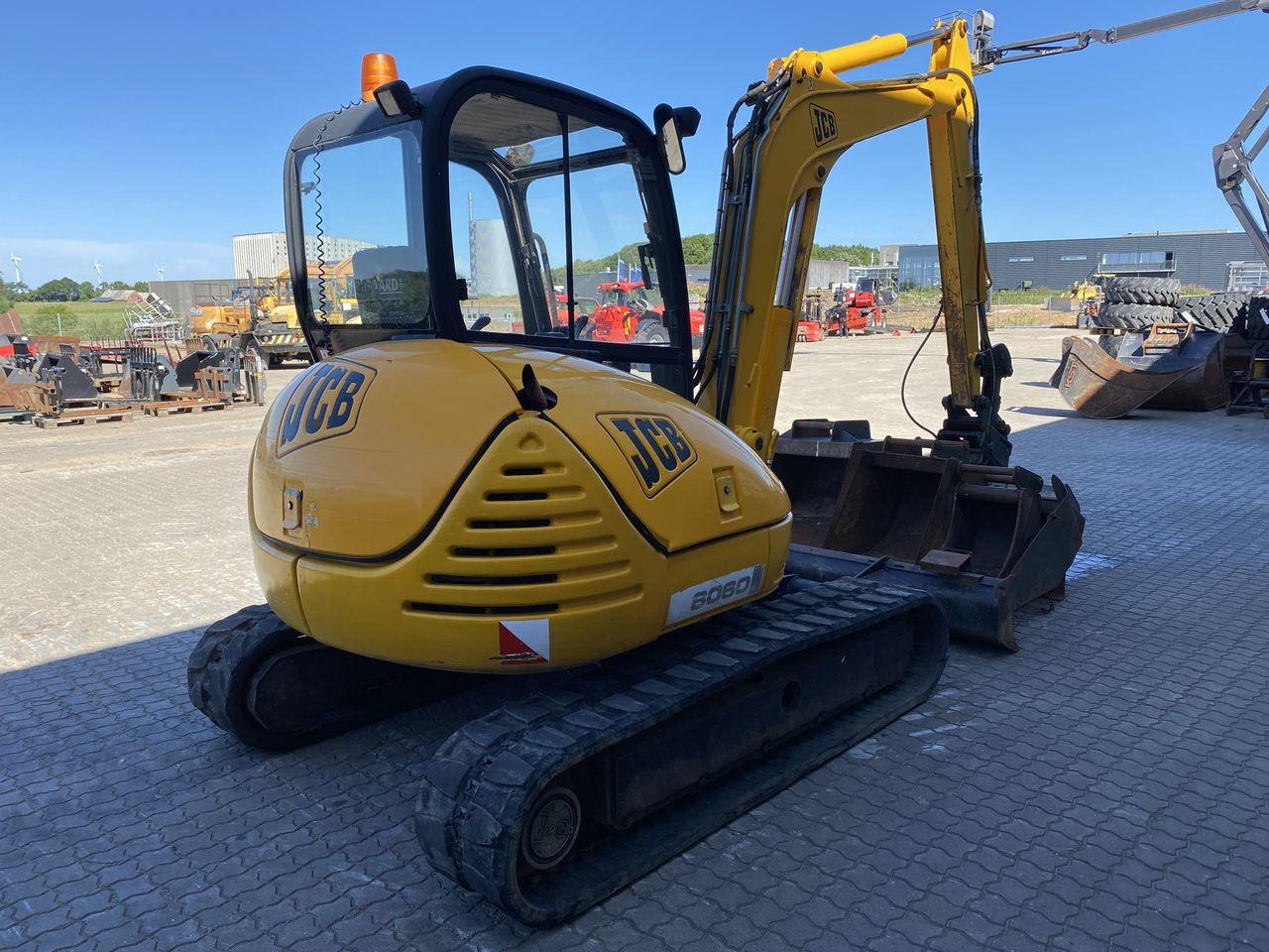 JCB 8060 - Μίνι εκσκαφέας: φωτογραφία 4 JCB 8060 - Μίνι εκσκαφέας: φωτογραφία 4