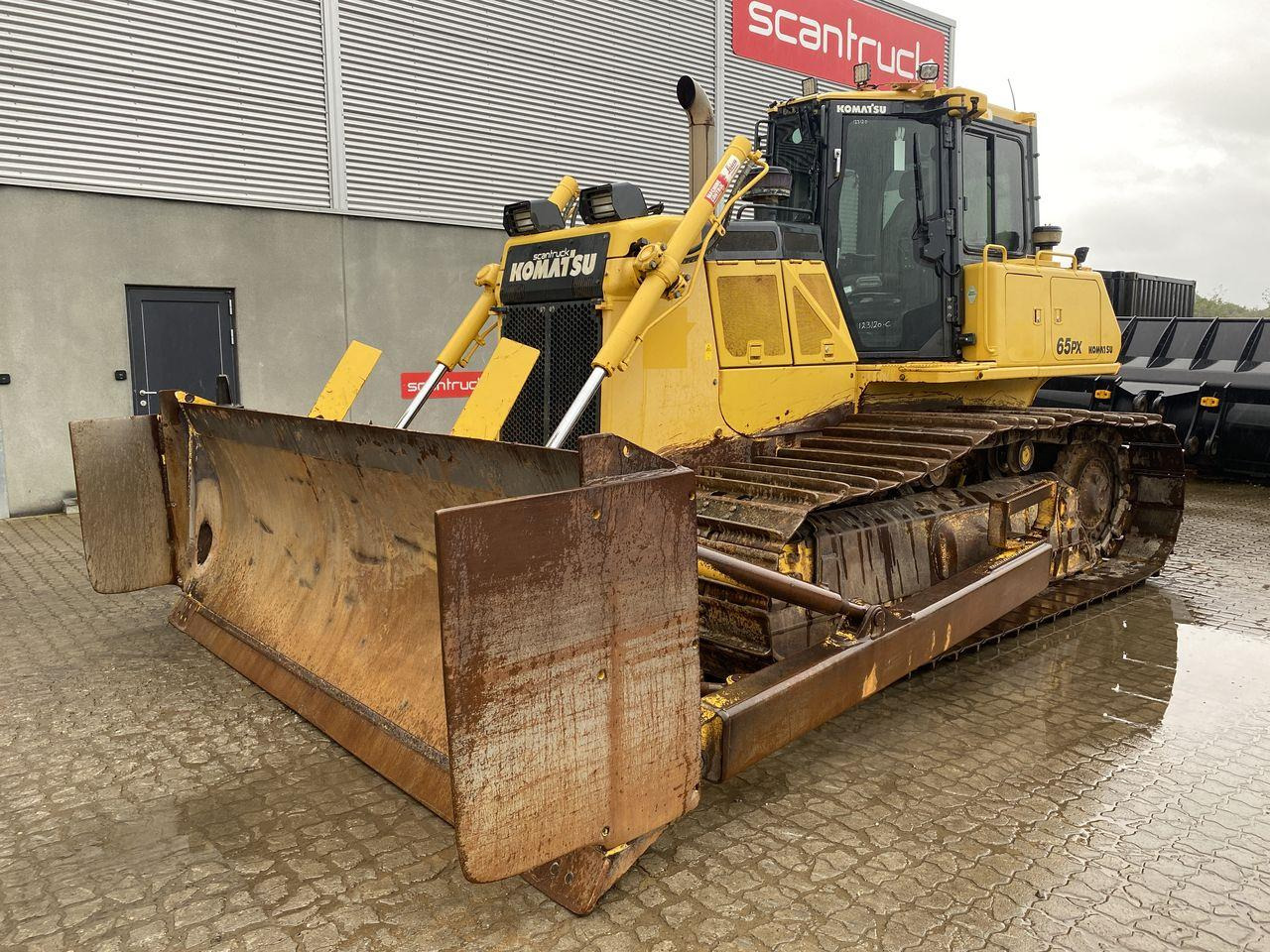 Komatsu D65PX-18 - Μπουλντόζα: φωτογραφία 1 Komatsu D65PX-18 - Μπουλντόζα: φωτογραφία 1