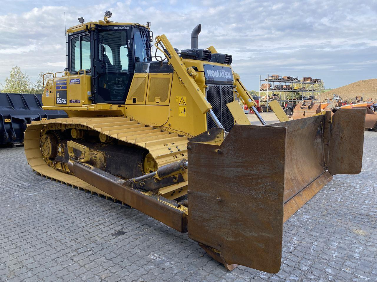 Komatsu D65PXI-18EO - Μπουλντόζα: φωτογραφία 5 Komatsu D65PXI-18EO - Μπουλντόζα: φωτογραφία 5