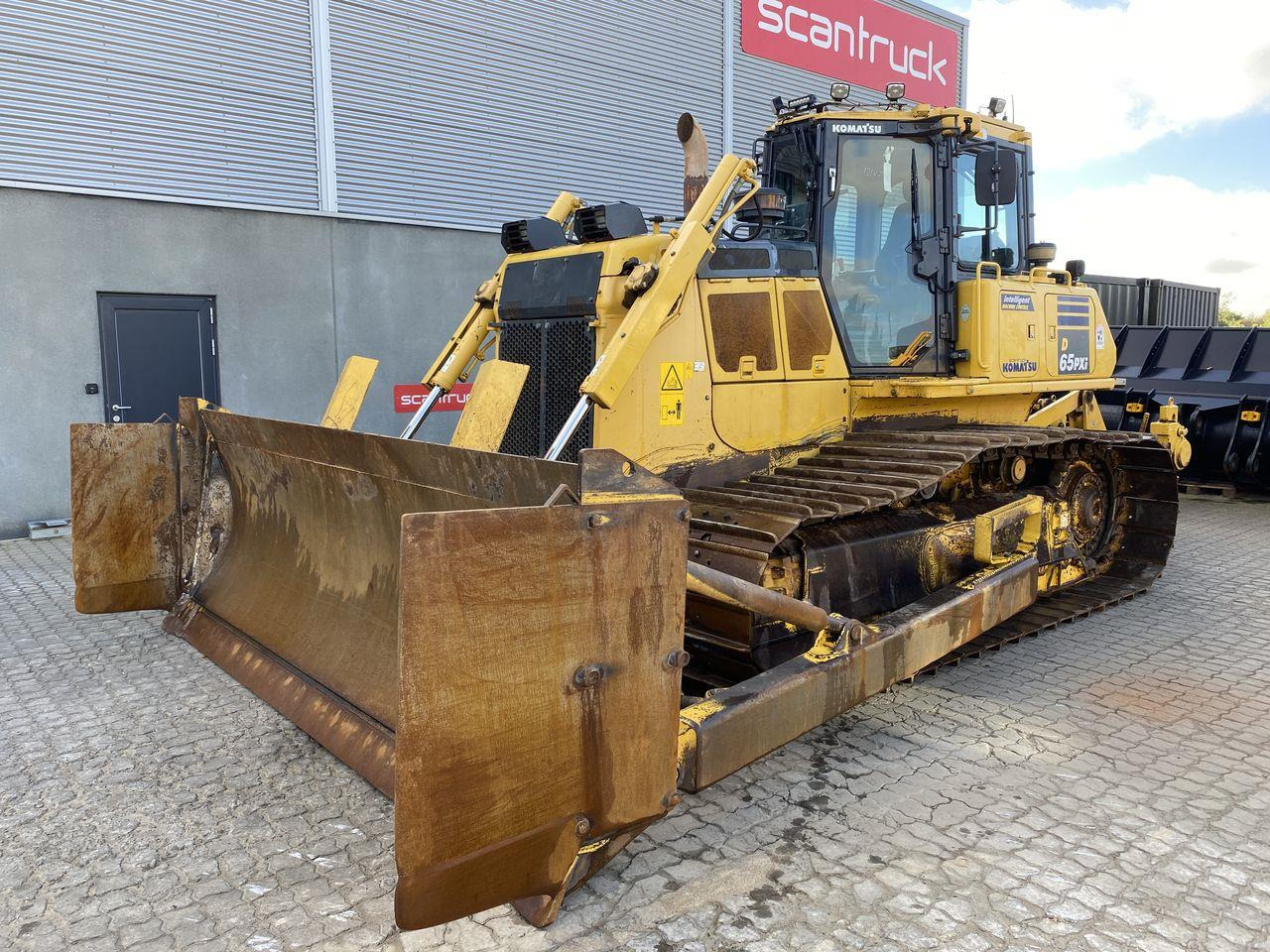 Komatsu D65PXI-18 - Μπουλντόζα: φωτογραφία 1 Komatsu D65PXI-18 - Μπουλντόζα: φωτογραφία 1