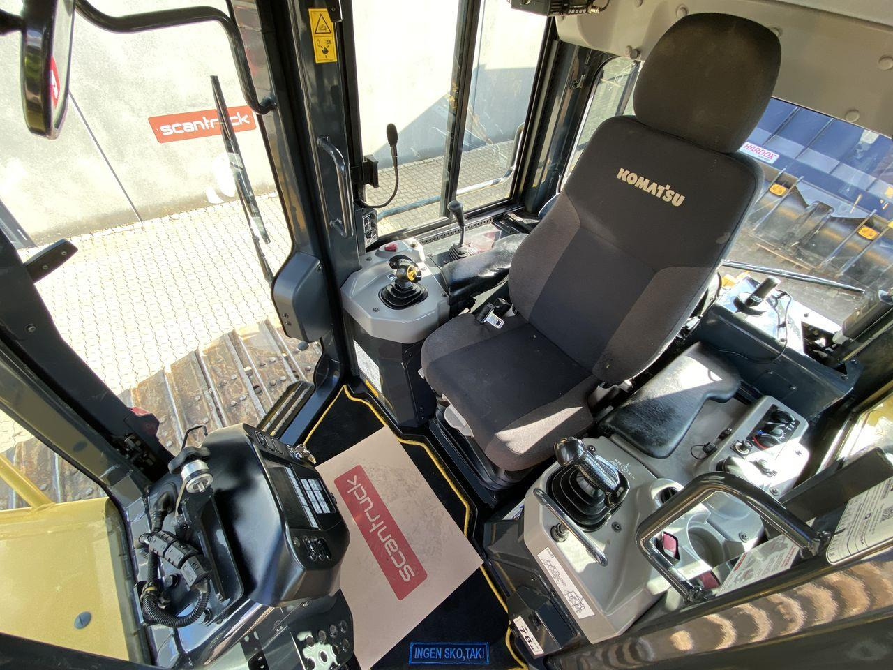 Komatsu D71PXI-24EO - Μπουλντόζα: φωτογραφία 3 Komatsu D71PXI-24EO - Μπουλντόζα: φωτογραφία 3