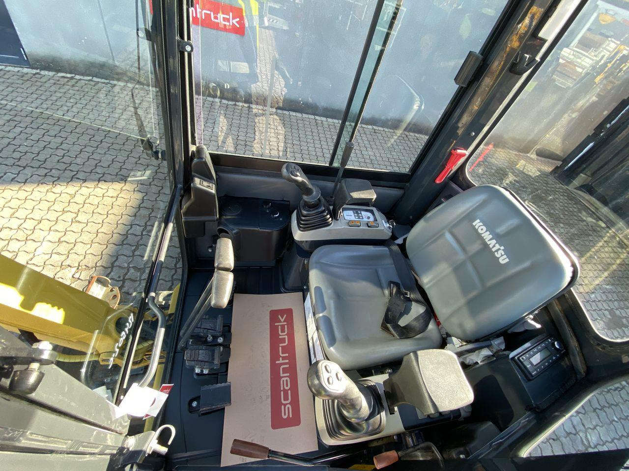 Komatsu PC16R-3HS - Μίνι εκσκαφέας: φωτογραφία 3 Komatsu PC16R-3HS - Μίνι εκσκαφέας: φωτογραφία 3