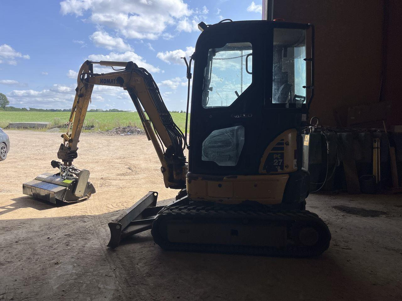 Komatsu PC27MR-2 - Μίνι εκσκαφέας: φωτογραφία 3 Komatsu PC27MR-2 - Μίνι εκσκαφέας: φωτογραφία 3