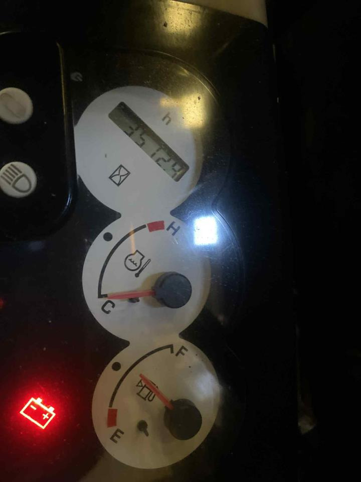 Komatsu PC50MR-2 - Μίνι εκσκαφέας: φωτογραφία 4 Komatsu PC50MR-2 - Μίνι εκσκαφέας: φωτογραφία 4