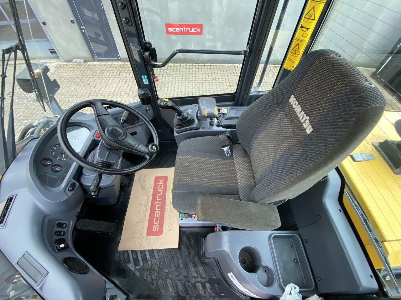 Komatsu WA200-7 - Ελαστιχοφόρος φορτωτής: φωτογραφία 3 Komatsu WA200-7 - Ελαστιχοφόρος φορτωτής: φωτογραφία 3