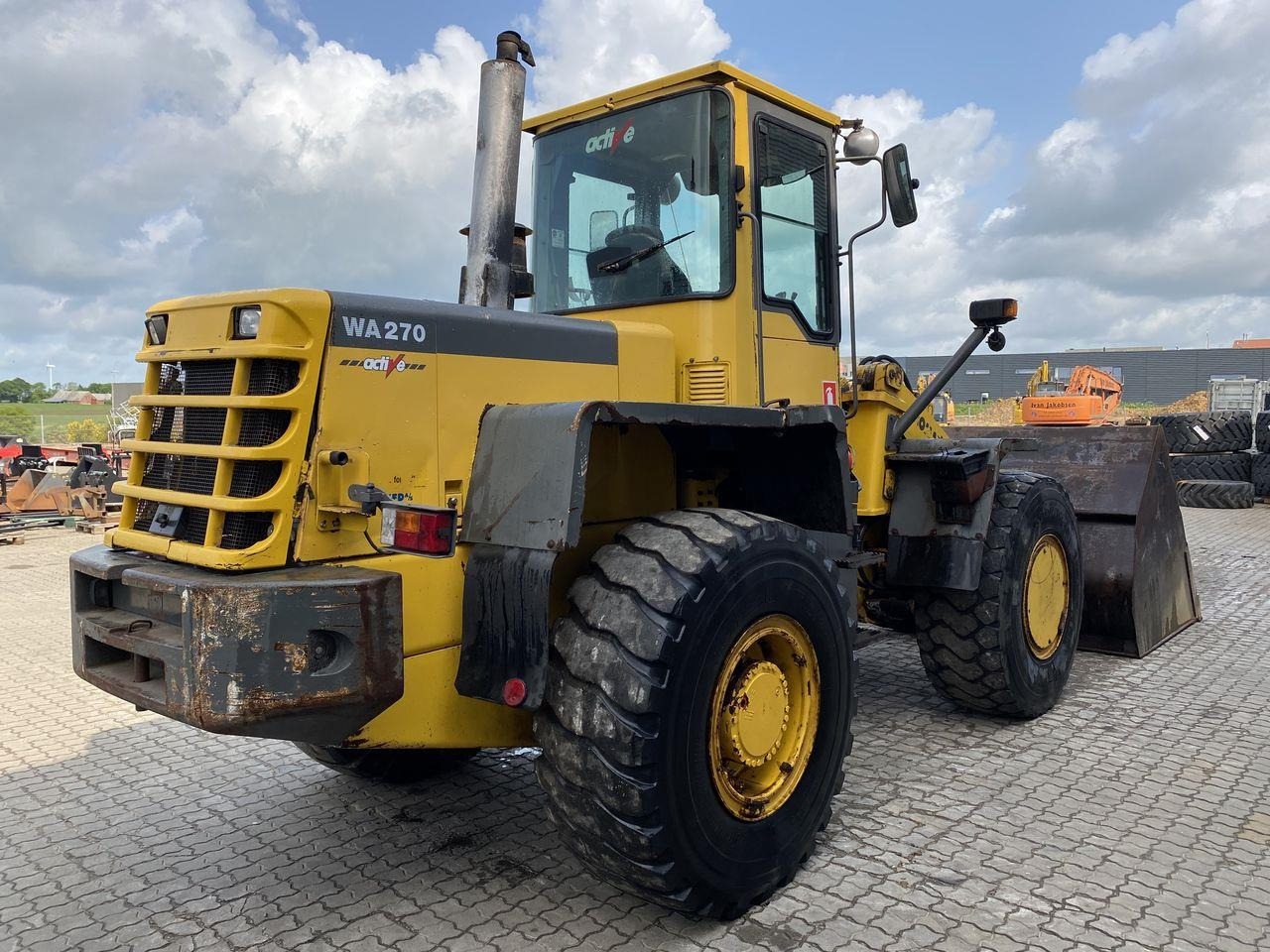 Komatsu WA270-3 - Ελαστιχοφόρος φορτωτής: φωτογραφία 4 Komatsu WA270-3 - Ελαστιχοφόρος φορτωτής: φωτογραφία 4