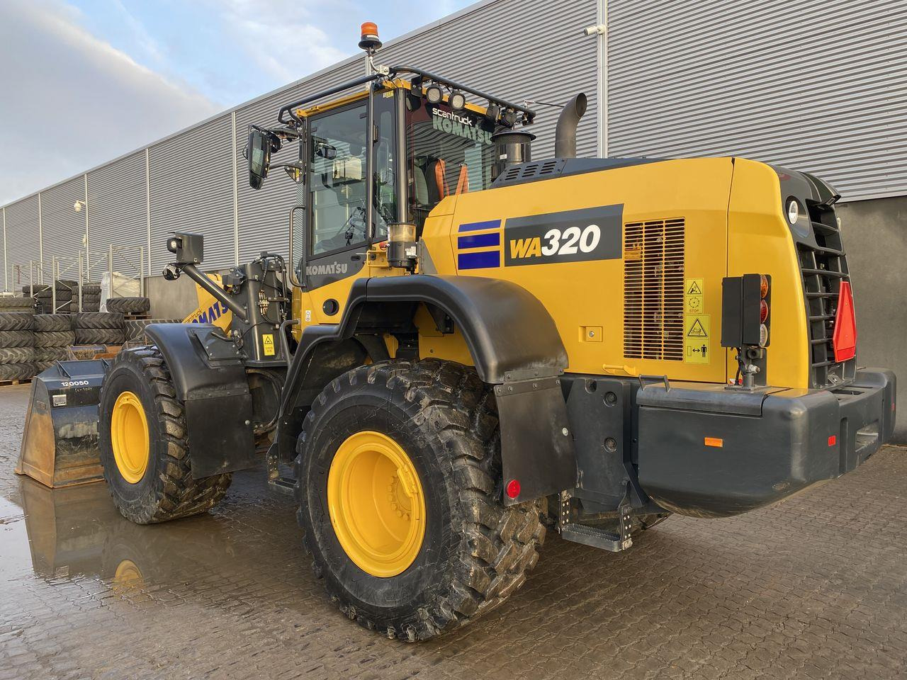 Komatsu WA320-8EO - Ελαστιχοφόρος φορτωτής: φωτογραφία 2 Komatsu WA320-8EO - Ελαστιχοφόρος φορτωτής: φωτογραφία 2