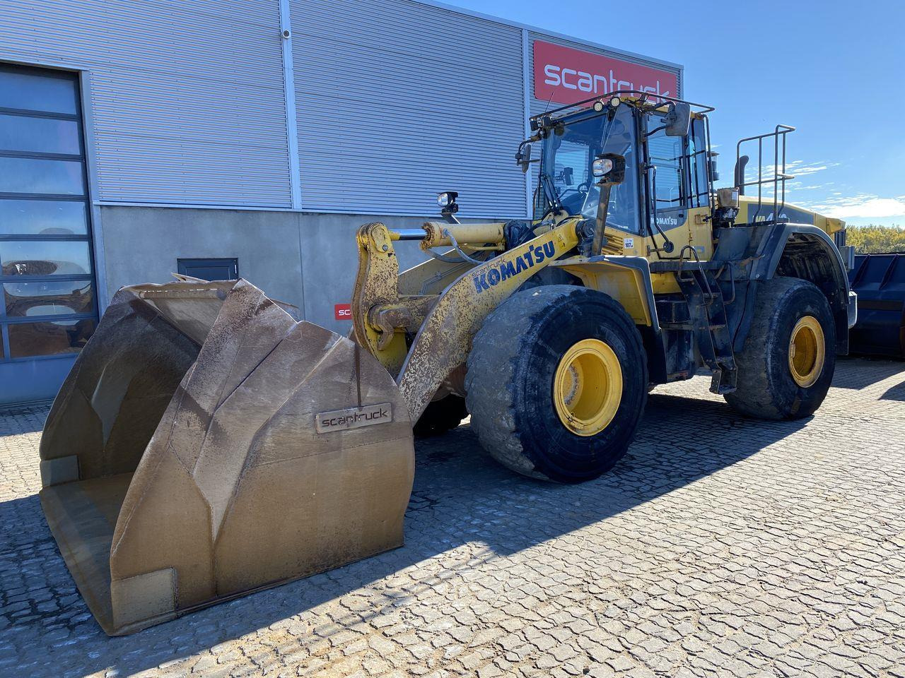 Komatsu WA470-7 - Ελαστιχοφόρος φορτωτής: φωτογραφία 1 Komatsu WA470-7 - Ελαστιχοφόρος φορτωτής: φωτογραφία 1