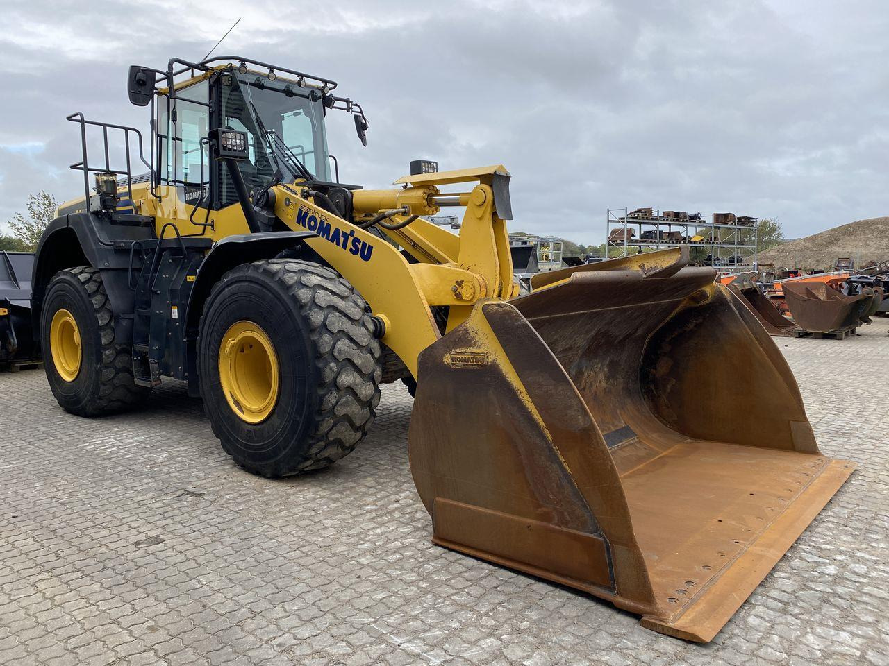 Komatsu WA480-8 - Ελαστιχοφόρος φορτωτής: φωτογραφία 5 Komatsu WA480-8 - Ελαστιχοφόρος φορτωτής: φωτογραφία 5