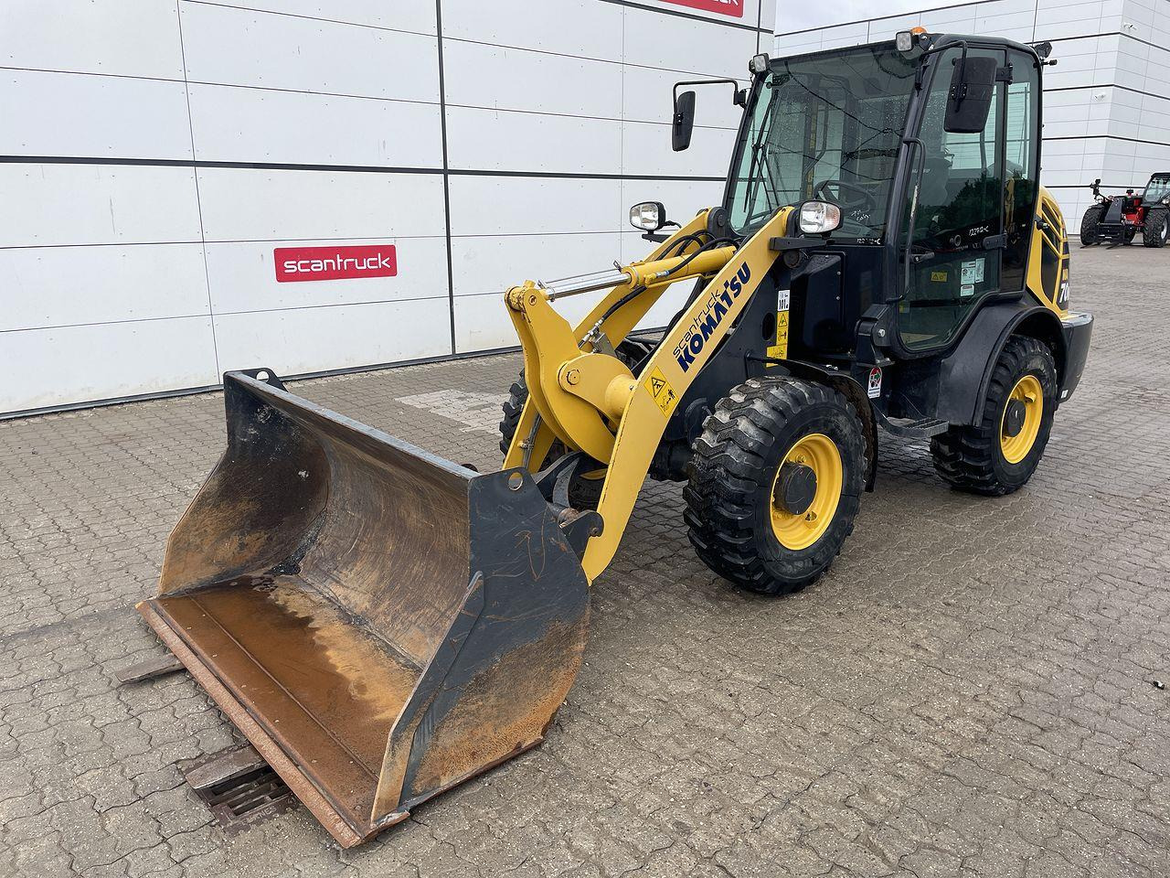 Komatsu WA70M-8EO - Σπαστός φορτωτής: φωτογραφία 1 Komatsu WA70M-8EO - Σπαστός φορτωτής: φωτογραφία 1