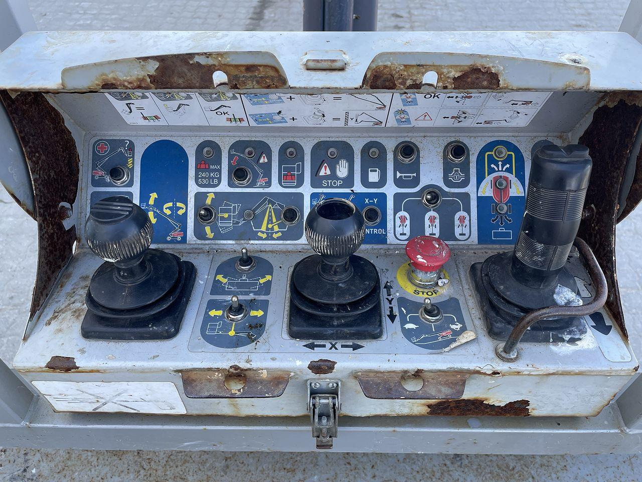 Manitou 280TJ - Τηλεσκοπικό ανυψωτικό: φωτογραφία 3 Manitou 280TJ - Τηλεσκοπικό ανυψωτικό: φωτογραφία 3