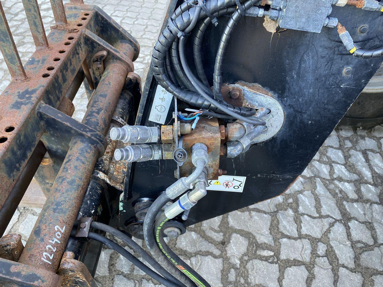 Τηλεσκοπικός φορτωτής Manitou MLT840-137PS ELITE: φωτογραφία 6 Τηλεσκοπικός φορτωτής Manitou MLT840-137PS ELITE: φωτογραφία 6