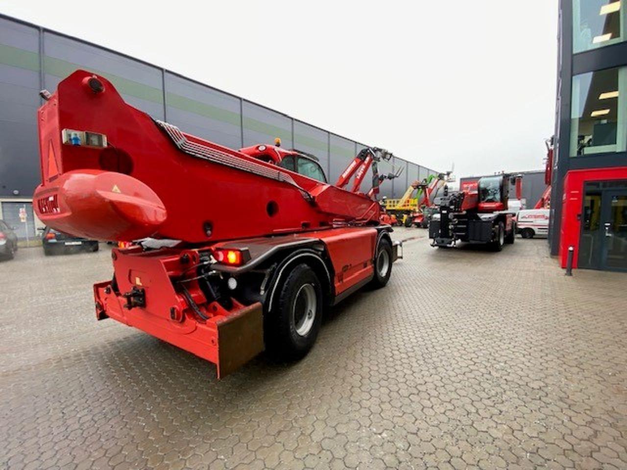 Manitou MRT2470P+ ST4 - Τηλεσκοπικός φορτωτής: φωτογραφία 3 Manitou MRT2470P+ ST4 - Τηλεσκοπικός φορτωτής: φωτογραφία 3
