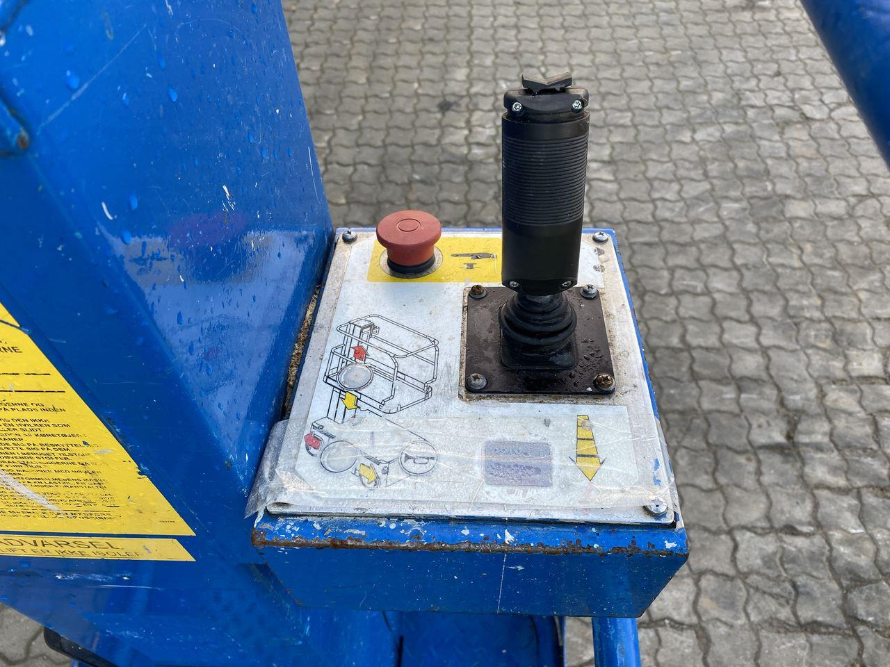 Snorkel TM12 - Κάθετος ανελκυστήρας με κατάρτι: φωτογραφία 3 Snorkel TM12 - Κάθετος ανελκυστήρας με κατάρτι: φωτογραφία 3