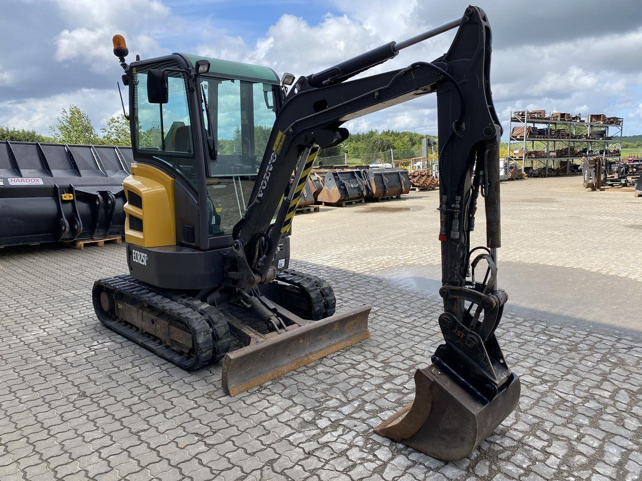 Volvo ECR25 - Μίνι εκσκαφέας: φωτογραφία 5 Volvo ECR25 - Μίνι εκσκαφέας: φωτογραφία 5