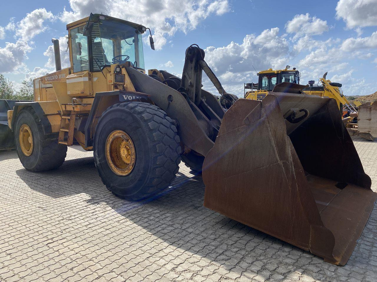 Volvo L150 - Ελαστιχοφόρος φορτωτής: φωτογραφία 5 Volvo L150 - Ελαστιχοφόρος φορτωτής: φωτογραφία 5