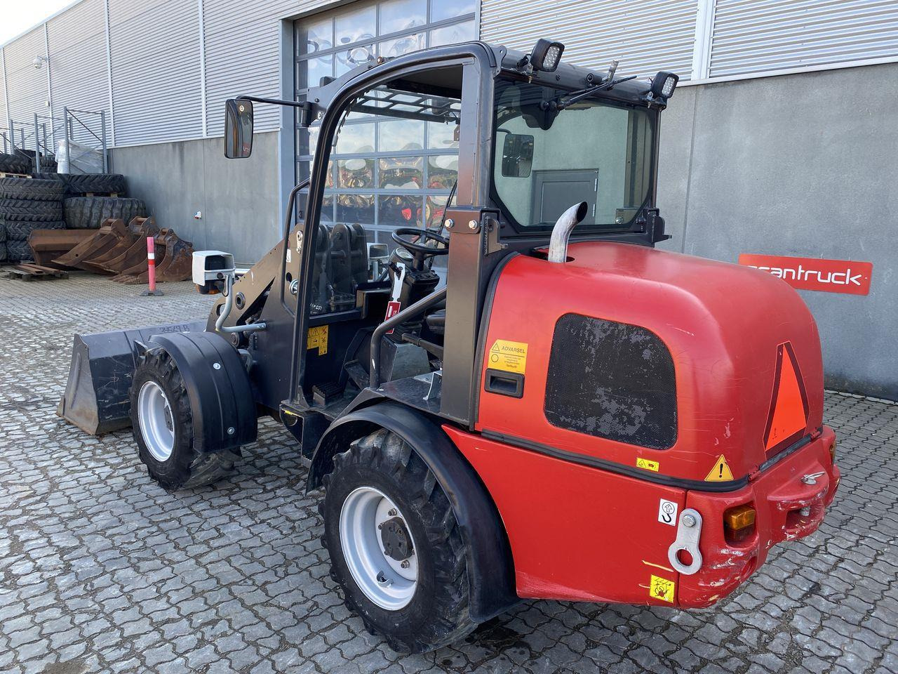 Weidemann 2070 - Σπαστός φορτωτής: φωτογραφία 2 Weidemann 2070 - Σπαστός φορτωτής: φωτογραφία 2
