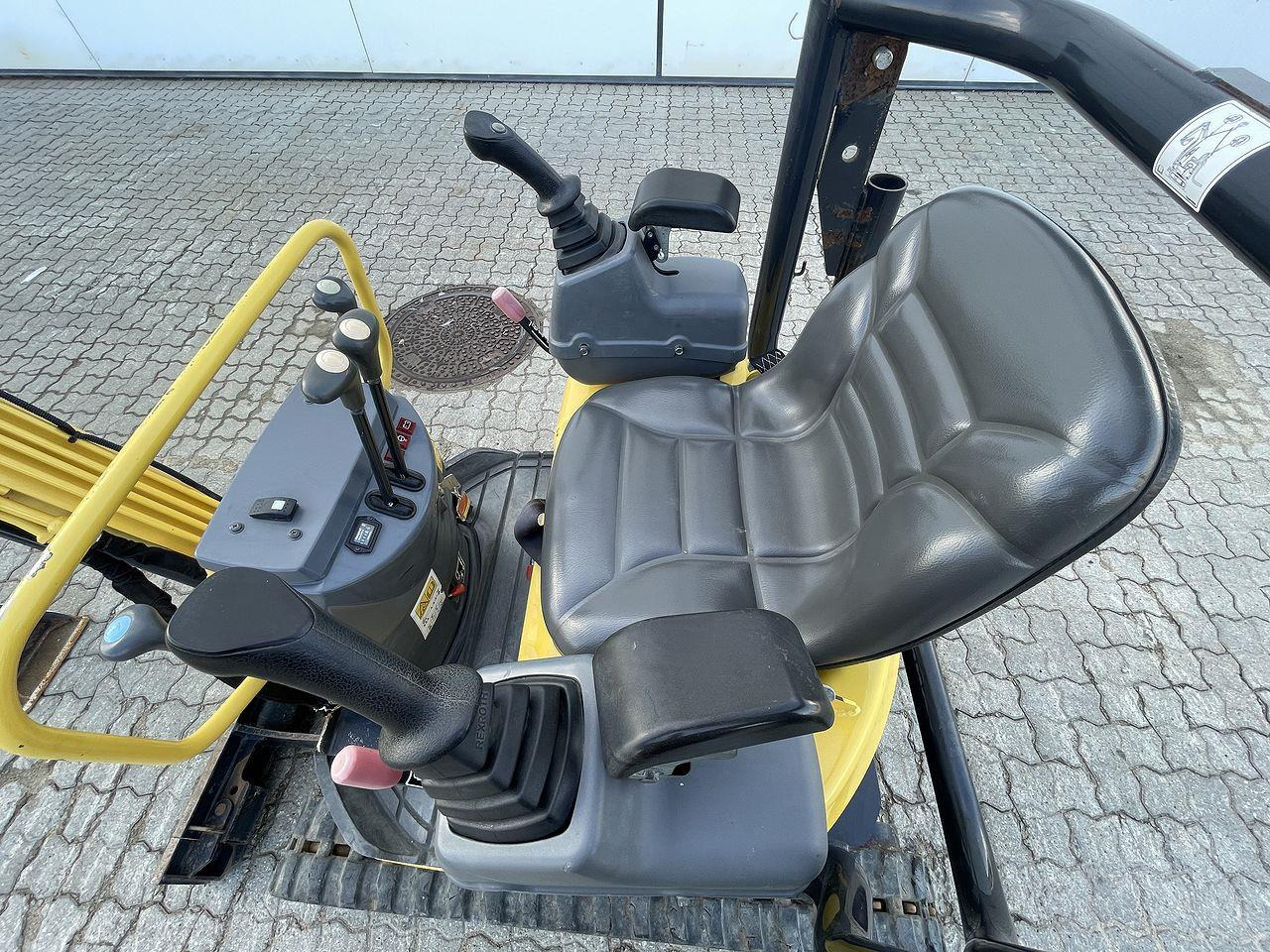 Yanmar VIO12 - Μίνι εκσκαφέας: φωτογραφία 3 Yanmar VIO12 - Μίνι εκσκαφέας: φωτογραφία 3