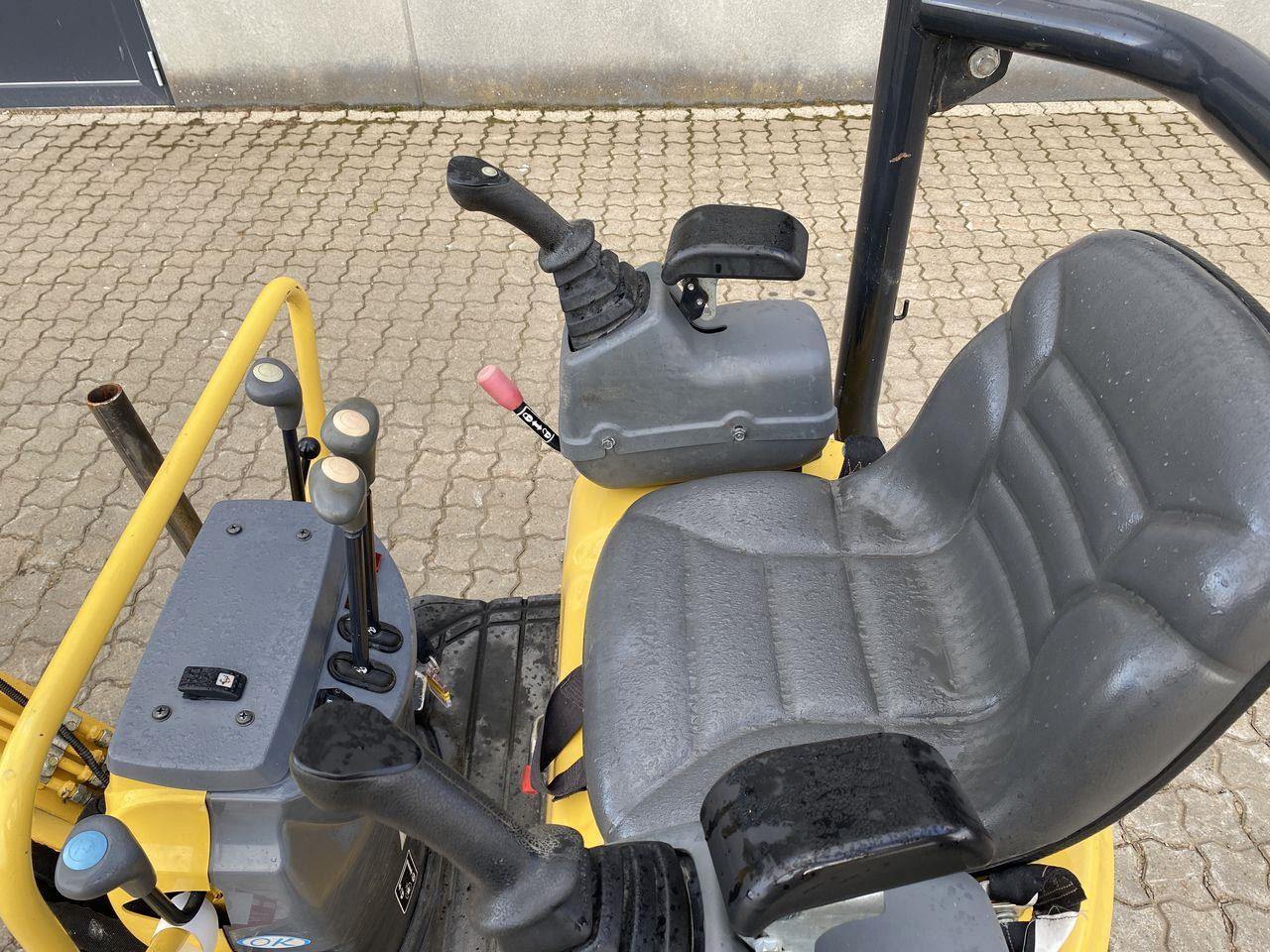 Yanmar VIO12 - Μίνι εκσκαφέας: φωτογραφία 3 Yanmar VIO12 - Μίνι εκσκαφέας: φωτογραφία 3
