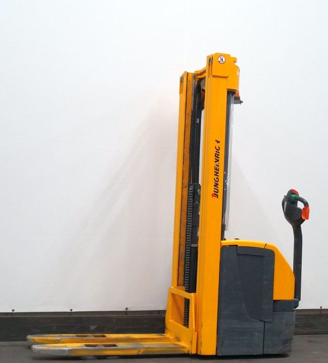 Jungheinrich EJC214 - Μηχάνημα στοίβαξης: φωτογραφία 1 Jungheinrich EJC214 - Μηχάνημα στοίβαξης: φωτογραφία 1