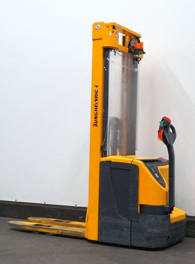 Jungheinrich EJC214 - Μηχάνημα στοίβαξης: φωτογραφία 2 Jungheinrich EJC214 - Μηχάνημα στοίβαξης: φωτογραφία 2