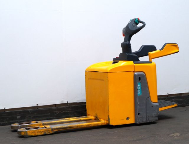 Jungheinrich ERE125 - Παλετοφόρο: φωτογραφία 1 Jungheinrich ERE125 - Παλετοφόρο: φωτογραφία 1