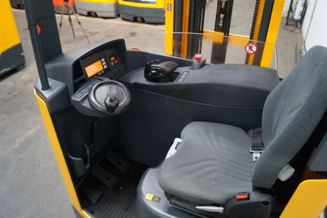 Jungheinrich ETV214 - Ανυψωτικό στενών δρόμων: φωτογραφία 3 Jungheinrich ETV214 - Ανυψωτικό στενών δρόμων: φωτογραφία 3