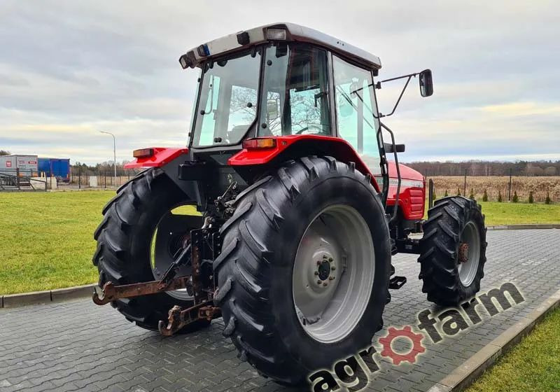 Massey Ferguson 4270 - Τρακτέρ: φωτογραφία 4 Massey Ferguson 4270 - Τρακτέρ: φωτογραφία 4