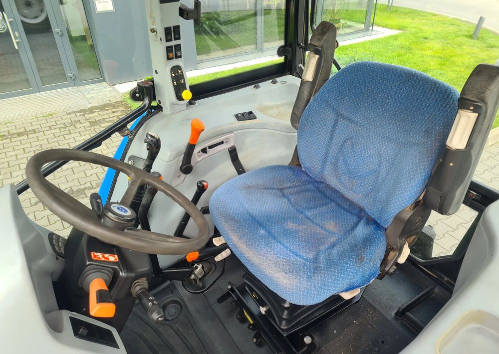 Τρακτέρ New Holland T5040: φωτογραφία 6