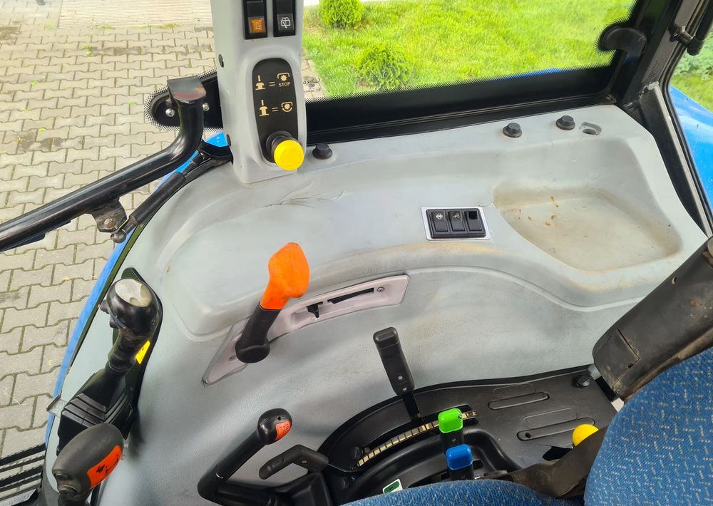 Τρακτέρ New Holland T5040: φωτογραφία 7