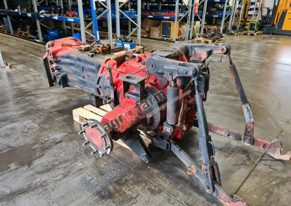 Skrzynia biegów, most tylny McCormick MTX 155 - Κιβώτιο ταχυτήτων: φωτογραφία 4 Skrzynia biegów, most tylny McCormick MTX 155 - Κιβώτιο ταχυτήτων: φωτογραφία 4