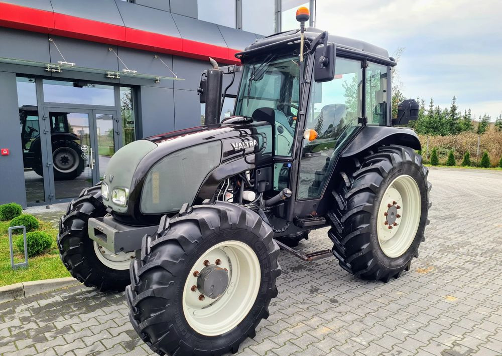 Valtra A93 - Τρακτέρ: φωτογραφία 1 Valtra A93 - Τρακτέρ: φωτογραφία 1