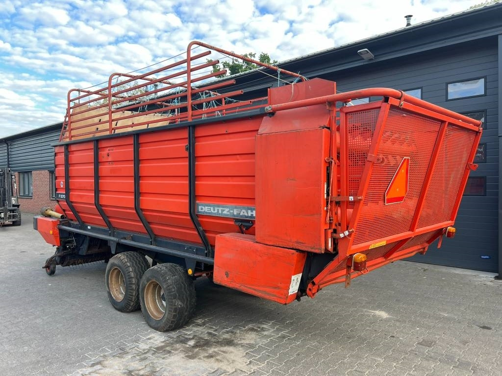 Deutz-fahr F 570 - Βαγόνι ενσίρωσης: φωτογραφία 3 Deutz-fahr F 570 - Βαγόνι ενσίρωσης: φωτογραφία 3