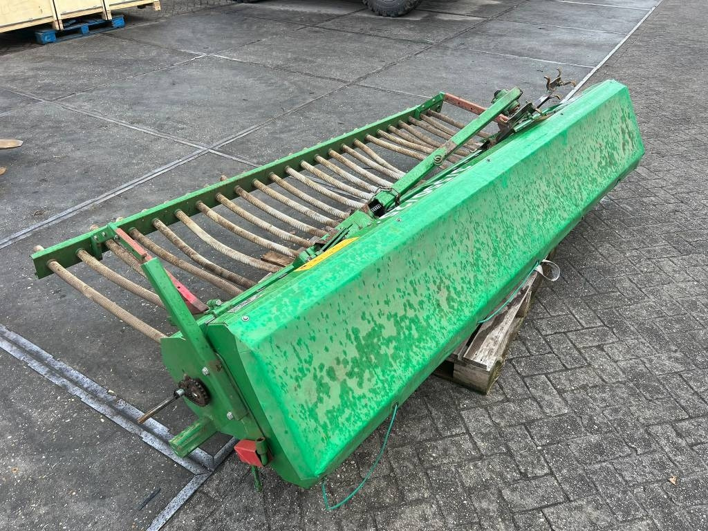 Unia 3/550/25 zaaimachine - Σπαρτική μηχανή: φωτογραφία 4 Unia 3/550/25 zaaimachine - Σπαρτική μηχανή: φωτογραφία 4