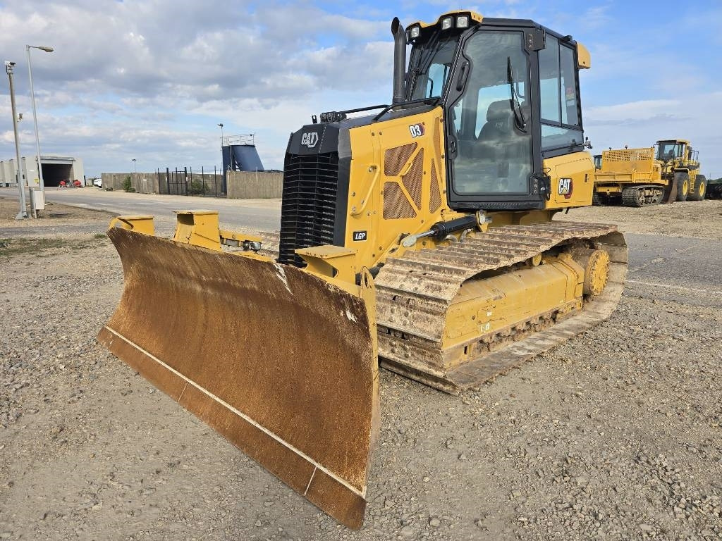 CAT D 3 LGP - Μπουλντόζα: φωτογραφία 3 CAT D 3 LGP - Μπουλντόζα: φωτογραφία 3