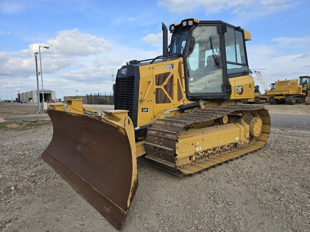 CAT D 3 LGP - Μπουλντόζα: φωτογραφία 3 CAT D 3 LGP - Μπουλντόζα: φωτογραφία 3