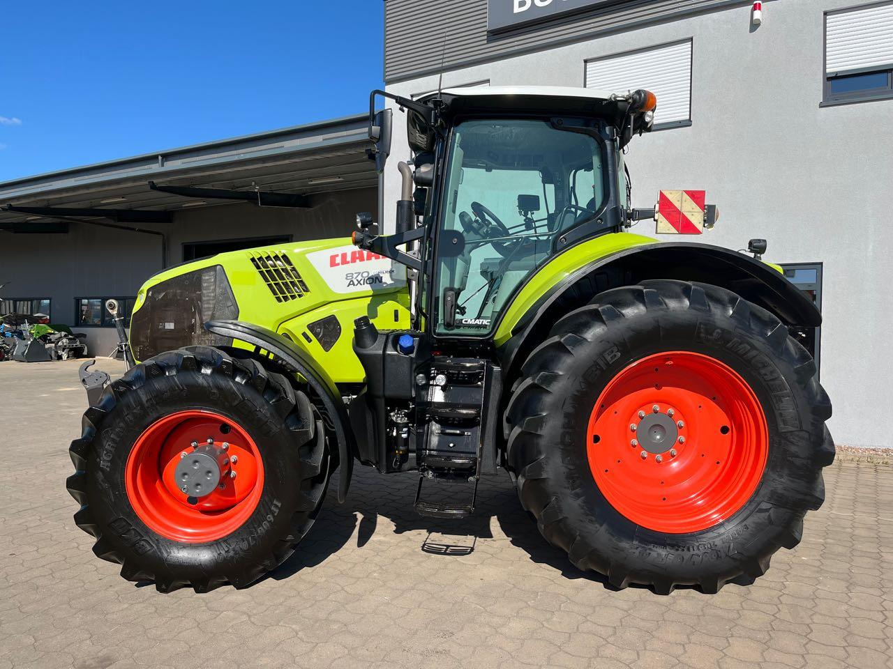 CLAAS Axion 870 C-Matic - Τρακτέρ: φωτογραφία 1 CLAAS Axion 870 C-Matic - Τρακτέρ: φωτογραφία 1