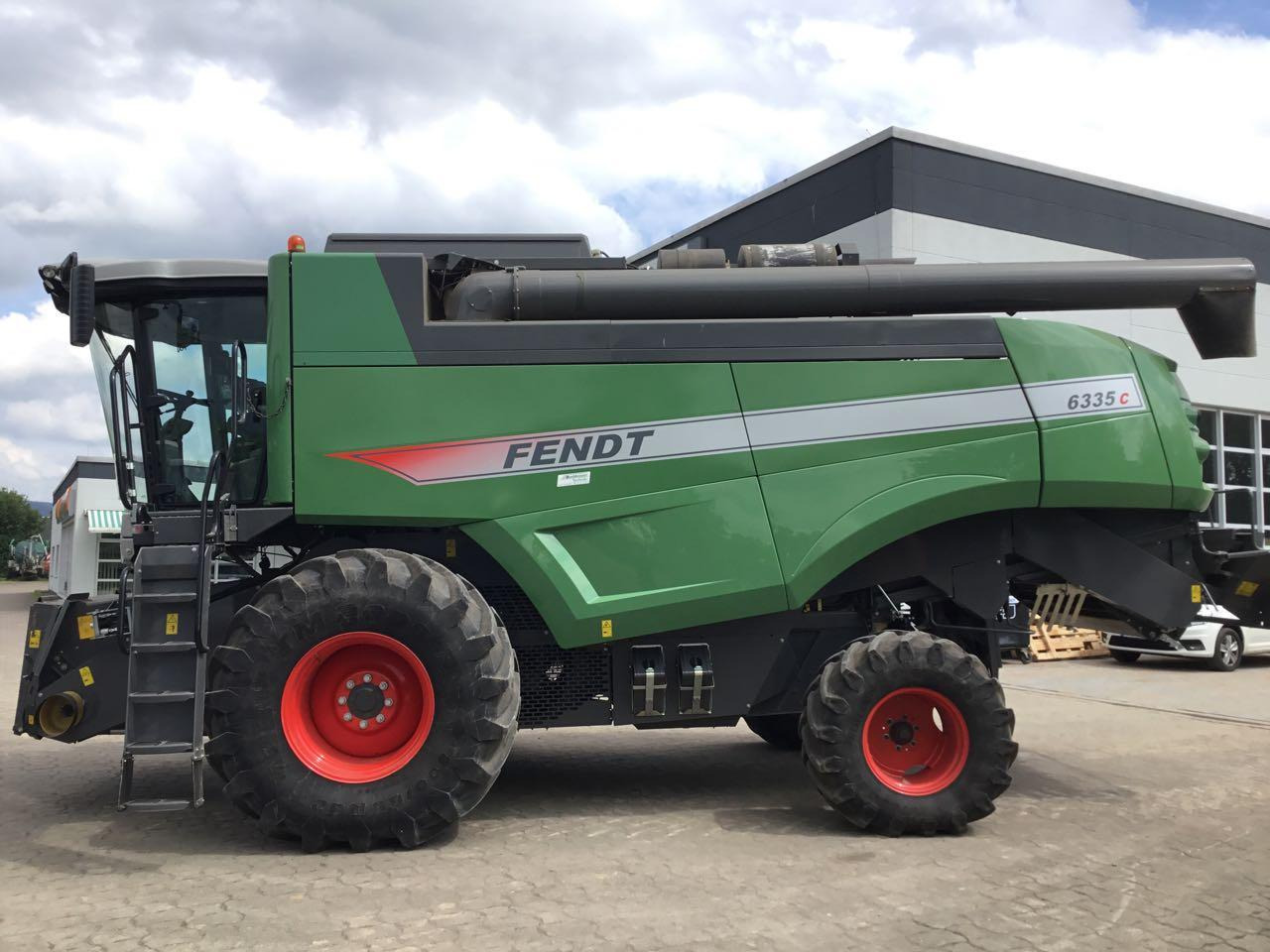 Fendt 6335 C - Θεριζοαλωνιστική μηχανή: φωτογραφία 1 Fendt 6335 C - Θεριζοαλωνιστική μηχανή: φωτογραφία 1