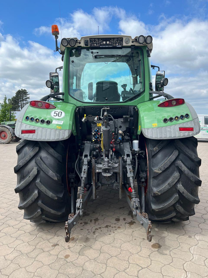 Fendt 718 Vario SCR - Τρακτέρ: φωτογραφία 4 Fendt 718 Vario SCR - Τρακτέρ: φωτογραφία 4