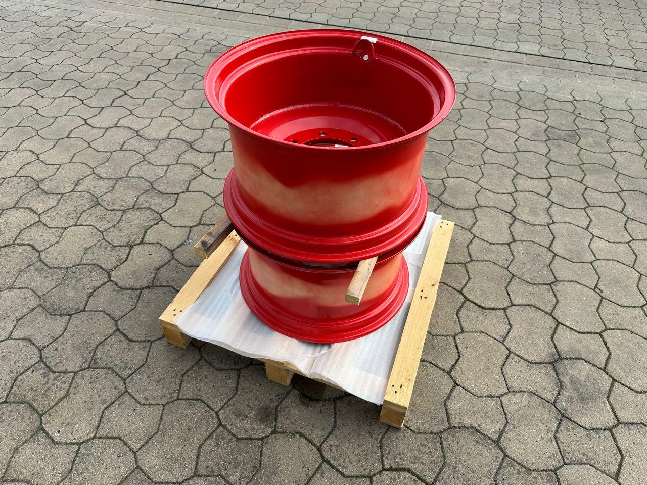 Grasdorf Felgen 14 x 24/W ET -80 - Ζάντα: φωτογραφία 3 Grasdorf Felgen 14 x 24/W ET -80 - Ζάντα: φωτογραφία 3