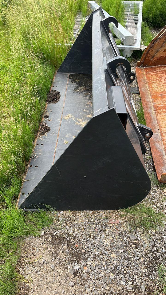 JCB Schaufel - Κουβάς για φορτωτή: φωτογραφία 2 JCB Schaufel - Κουβάς για φορτωτή: φωτογραφία 2