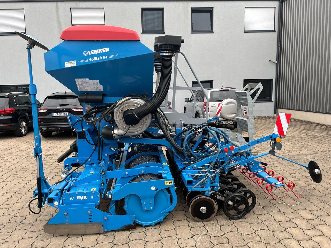 Lemken Zirkon 12 / Solitär 9-300 - Σπαρτική με σβάρνα: φωτογραφία 5 Lemken Zirkon 12 / Solitär 9-300 - Σπαρτική με σβάρνα: φωτογραφία 5