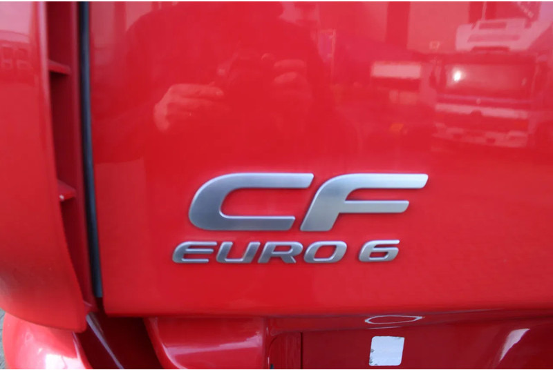 DAF CF 330 + 6X2 + LIFT - Φορτηγό κόφα: φωτογραφία 4 DAF CF 330 + 6X2 + LIFT - Φορτηγό κόφα: φωτογραφία 4